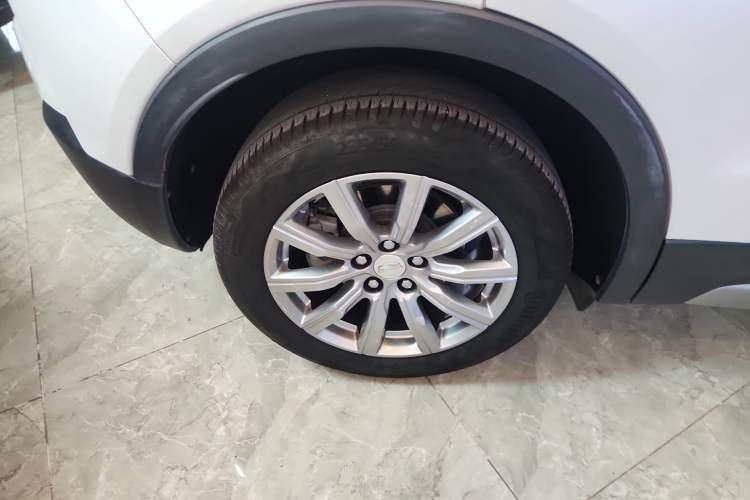 Used Cadillac XT4 2020 28T Two-Wheel-Drive Leading Version Right Rear Wheel Hub