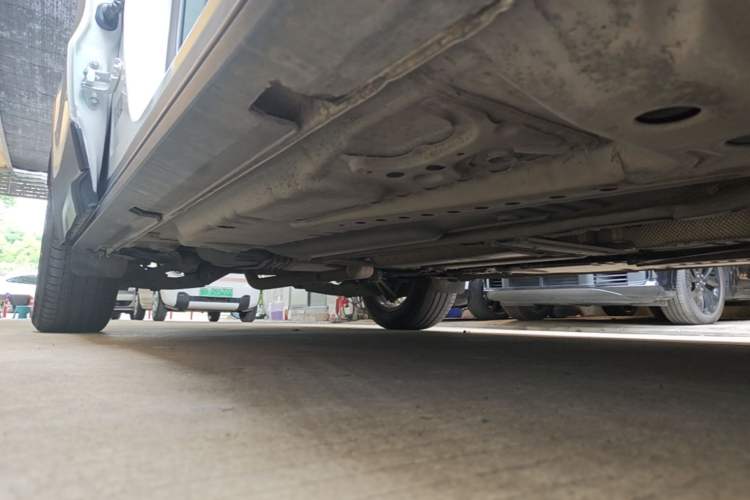 Used Cadillac XT4 2020 Revised Version 28T Two-Wheel Drive Tech Edition Right Side Sill