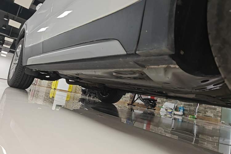 Used Cadillac XT4 2020 Revised Version 28T Two-Wheel Drive Leading Edition Right Side Sill