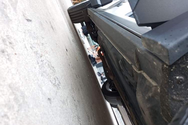 Used Cadillac XT4 2020 Revised Version 28T Two-Wheel Drive Tech Edition Right Side Sill