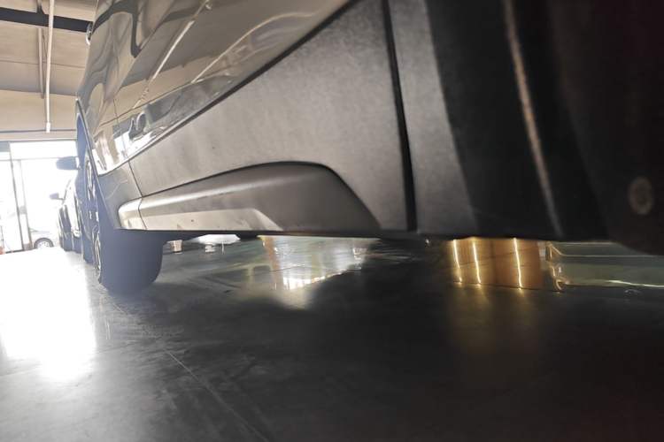 Used Cadillac XT4 2020 Revised Version 28T Two-Wheel Drive Leading Edition Right Side Sill