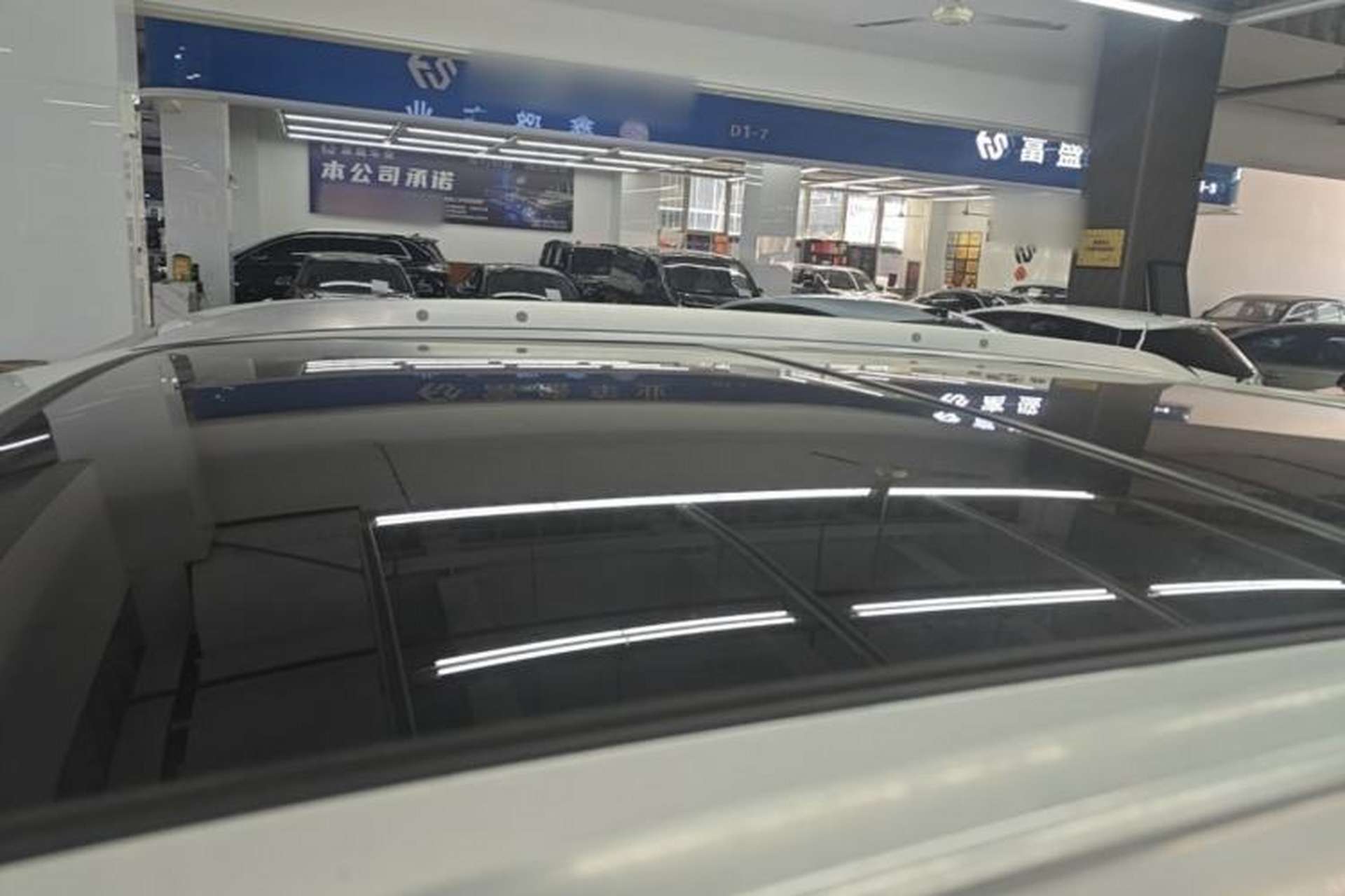 Used Cadillac XT4 2020 28T Two-Wheel-Drive Leading Version Roof