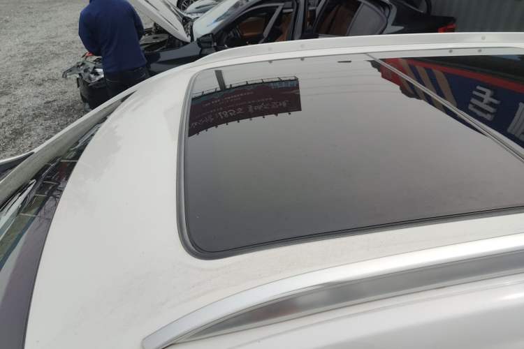 Used Cadillac XT4 2020 28T Two-Wheel-Drive Leading Version Roof