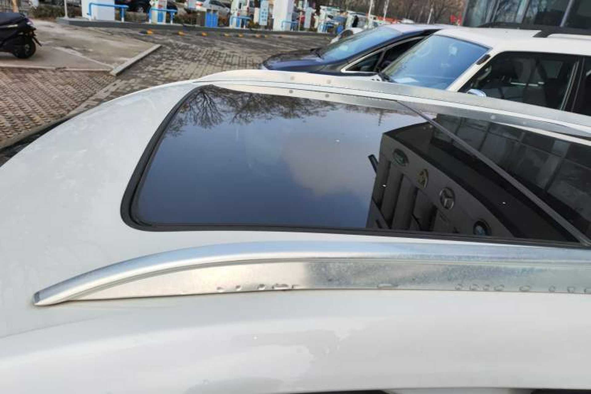 Used Cadillac XT4 2020 28T Two-Wheel-Drive Leading Version Roof