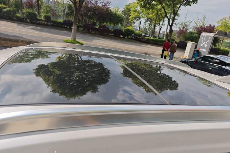 Used Cadillac XT4 2020 28T Two-Wheel-Drive Leading Version Roof