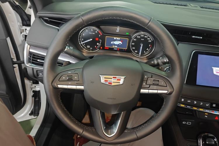 Used Cadillac XT4 2020 Revised Version 28T Two-Wheel Drive Tech Edition Steering Wheel