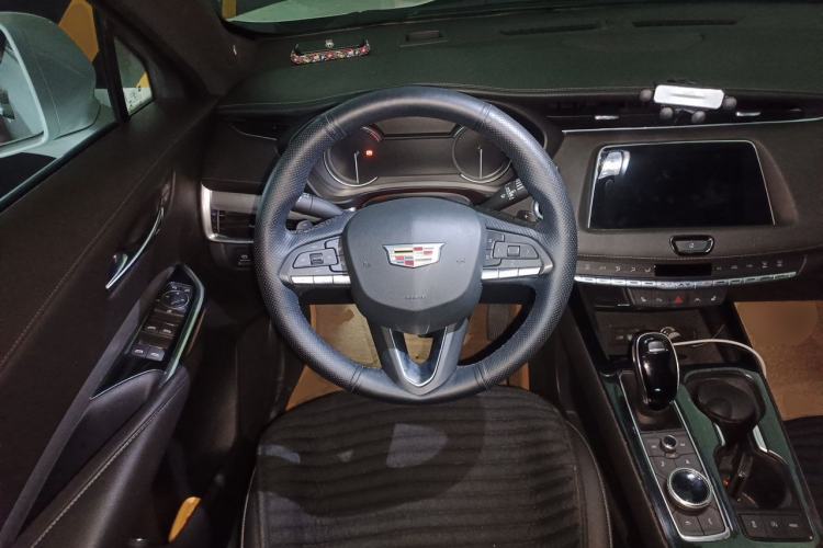 Used Cadillac XT4 2020 28T Four-Wheel Drive Leading Edition Steering Wheel
