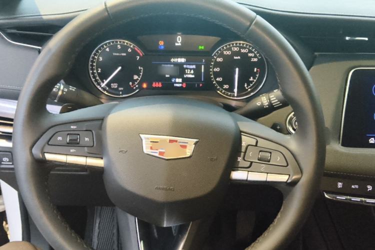 Used Cadillac XT4 2020 Revised Version 28T Two-Wheel Drive Tech Edition Steering Wheel