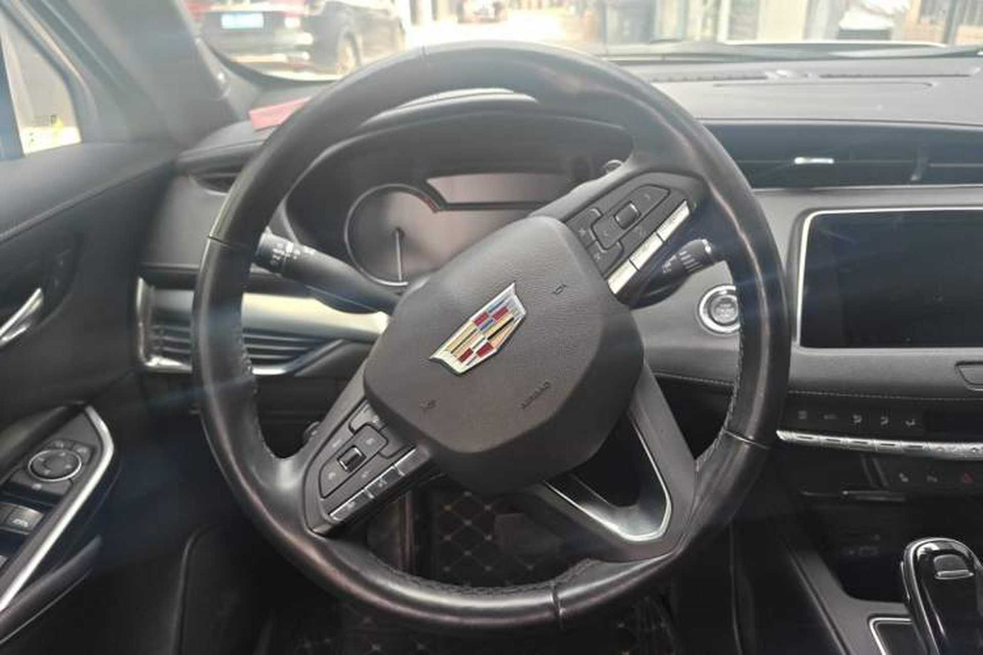 Used Cadillac XT4 2020 28T Two-Wheel-Drive Leading Version Steering Wheel