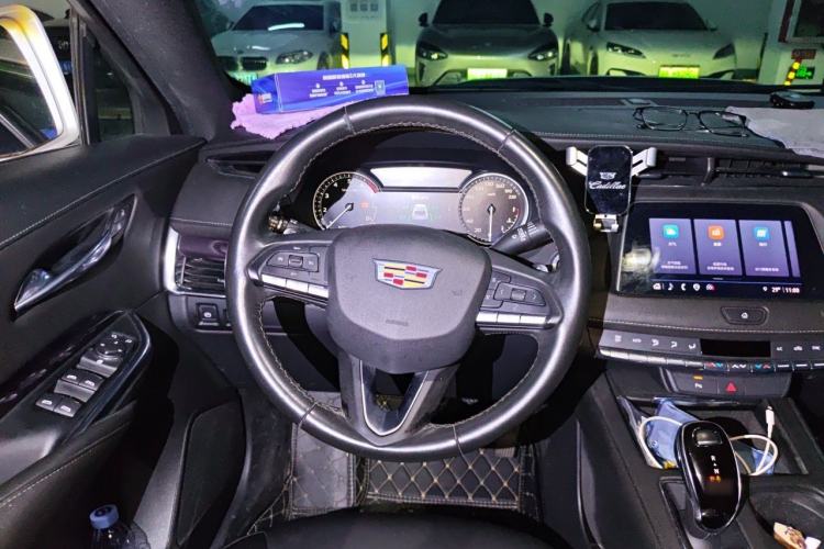 Used Cadillac XT4 2020 Revised Version 28T Two-Wheel Drive Leading Edition Steering Wheel