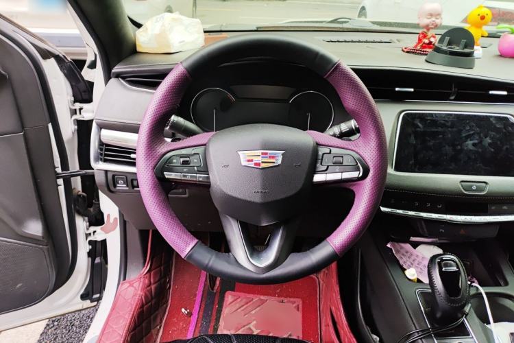 Used Cadillac XT4 2020 Revised Version 28T Two-Wheel Drive Tech Edition Steering Wheel