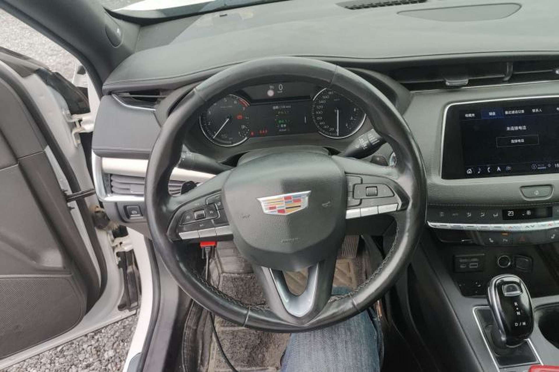 Used Cadillac XT4 2020 28T Two-Wheel-Drive Leading Version Steering Wheel