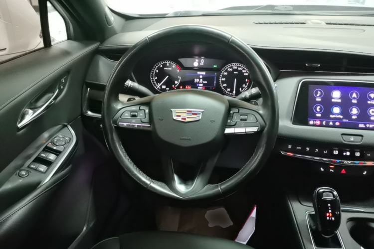 Used Cadillac XT4 2020 Revised Version 28T Two-Wheel Drive Leading Edition Steering Wheel