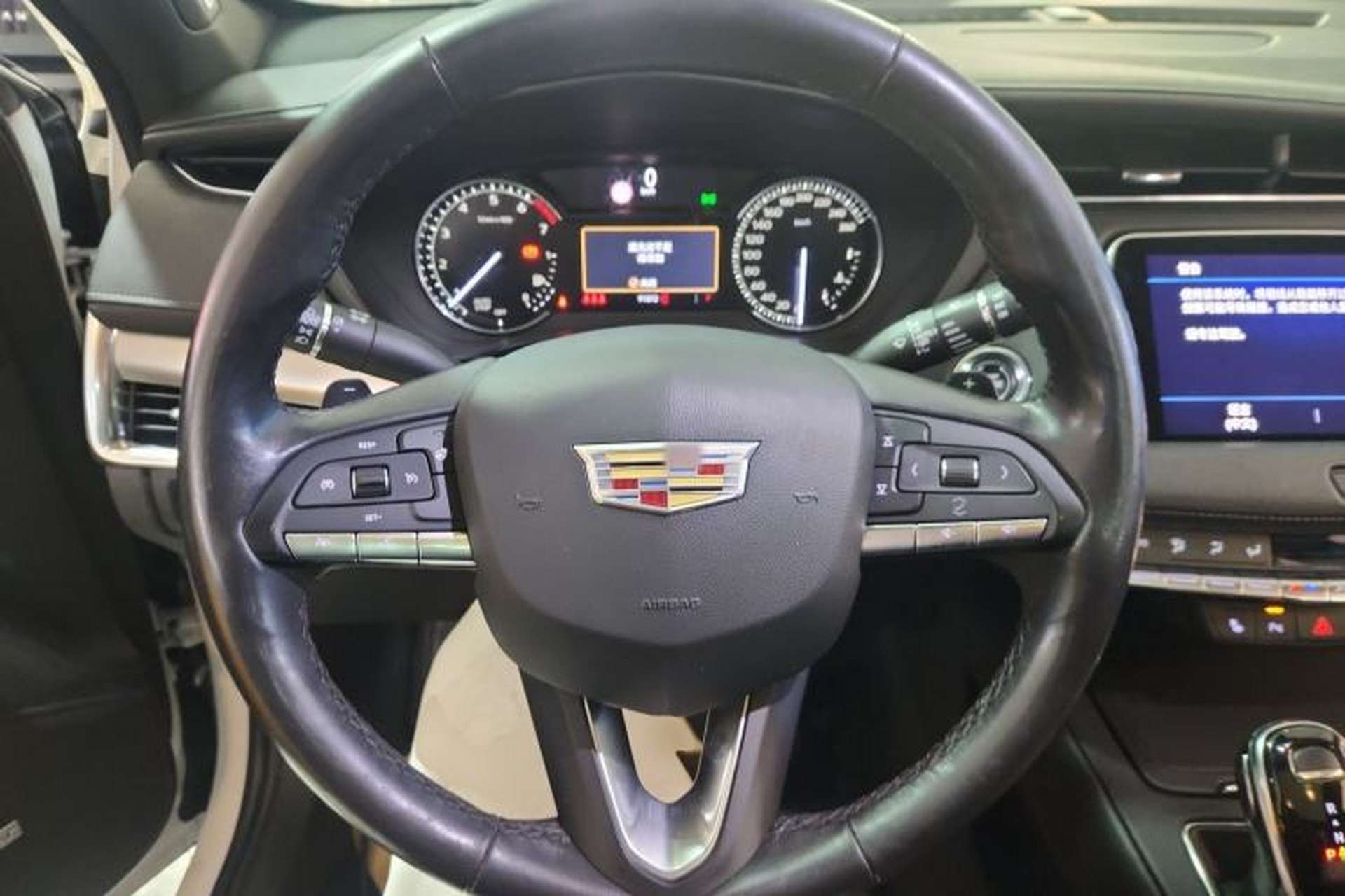 Used Cadillac XT4 2020 28T Two-Wheel-Drive Leading Version Steering Wheel