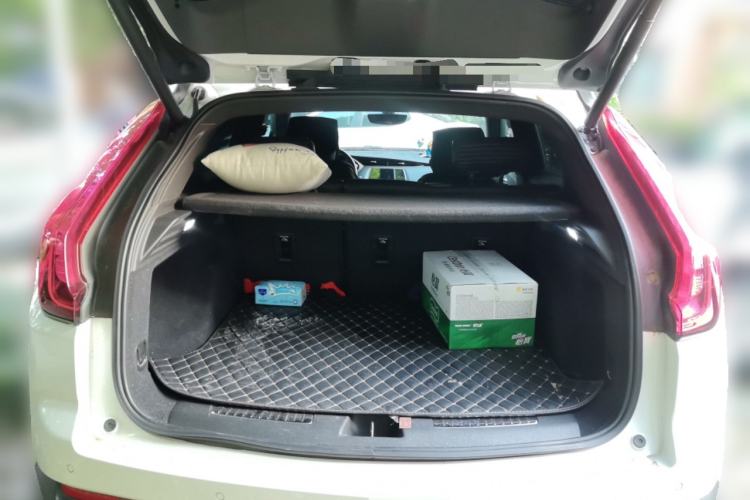 Used Cadillac XT4 2020 28T Two-Wheel-Drive Leading Version Trunk