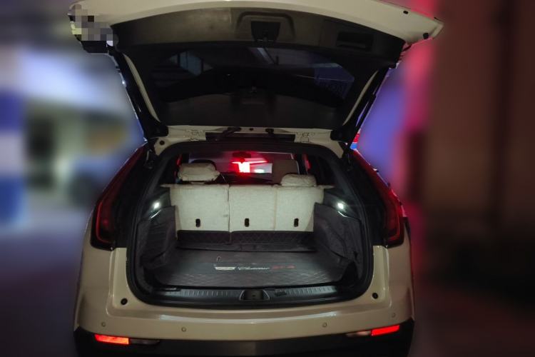 Used Cadillac XT4 2020 Revised Version 28T Two-Wheel Drive Tech Edition Trunk