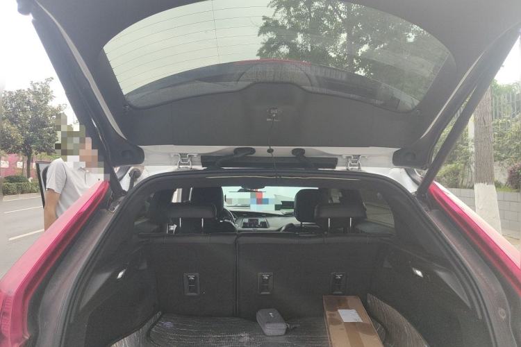 Used Cadillac XT4 2020 28T Two-Wheel-Drive Leading Version Trunk