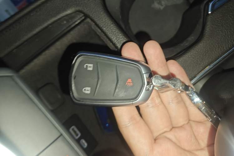 Used Cadillac XT4 2020 Revised Version 28T Two-Wheel Drive Tech Edition Vehicle Key