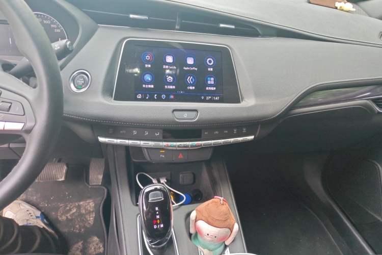 Used Cadillac XT4 2021 28T Two-Wheel Drive Tech Edition Audio And AC Panel