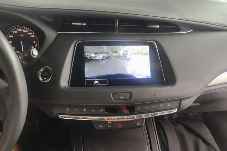 Used Cadillac XT4 2021 28T Two-Wheel Drive Leading Version Audio And AC Panel