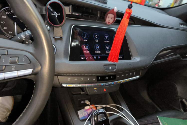 Used Cadillac XT4 2021 28T Two-Wheel Drive Tech Edition Audio And AC Panel