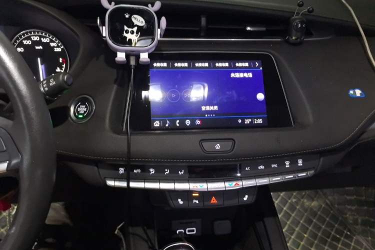 Used Cadillac XT4 2021 28T Two-Wheel Drive Leading Version Audio And AC Panel