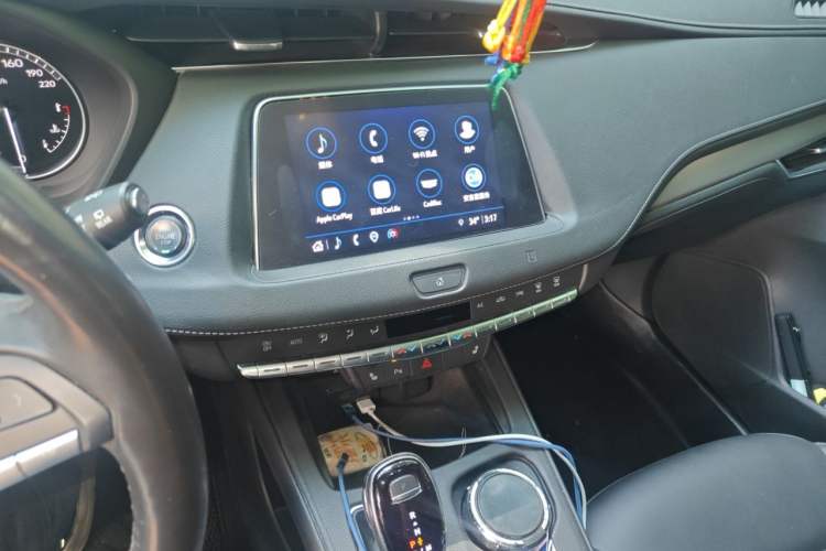 Used Cadillac XT4 2021 28T Two-Wheel Drive Leading Version Audio And AC Panel