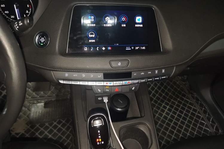 Used Cadillac XT4 2021 28T Two-Wheel Drive Luxury Version Audio And AC Panel