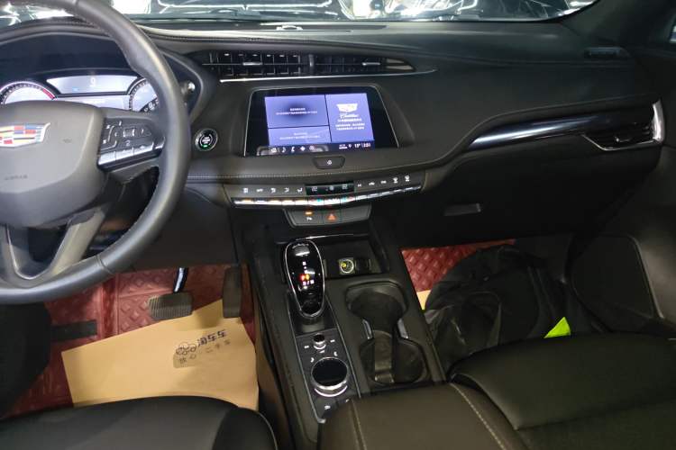 Used Cadillac XT4 2021 28T Two-Wheel Drive Tech Edition Audio And AC Panel
