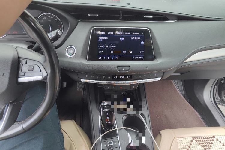 Used Cadillac XT4 2021 28T Two-Wheel Drive Luxury Version Audio And AC Panel
