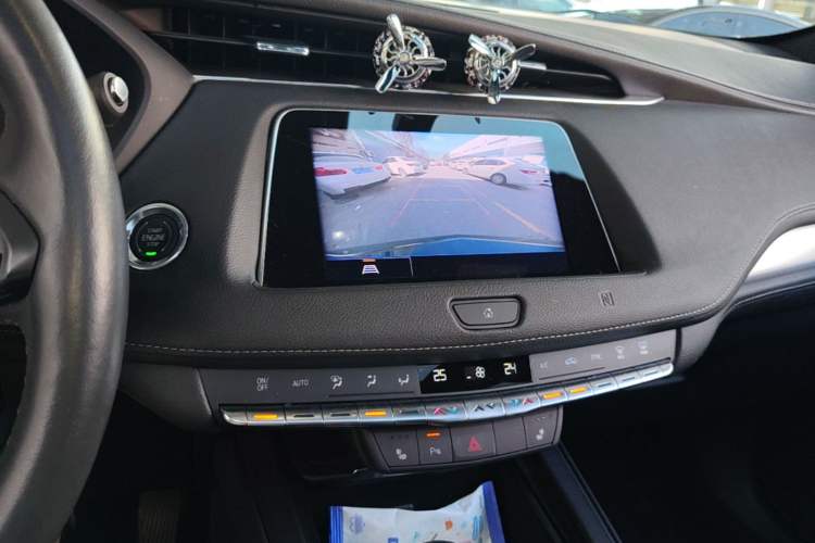 Used Cadillac XT4 2021 28T Two-Wheel Drive Leading Version Audio And AC Panel