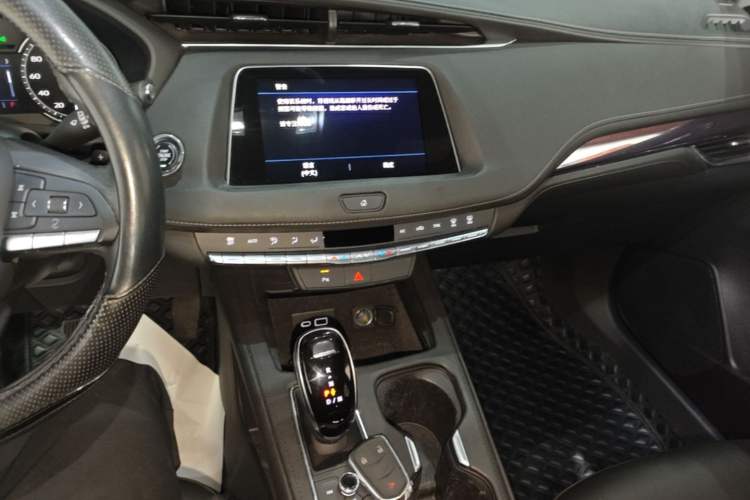 Used Cadillac XT4 2021 28T Two-Wheel Drive Tech Edition Audio And AC Panel