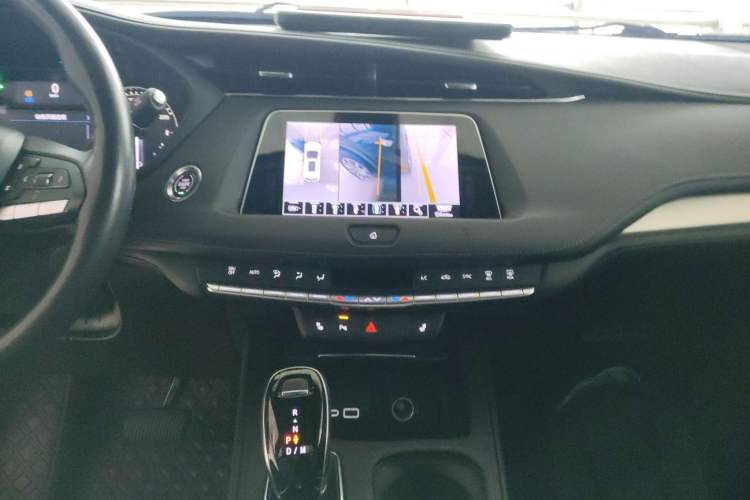 Used Cadillac XT4 2021 28T Two-Wheel Drive Leading Version Audio And AC Panel