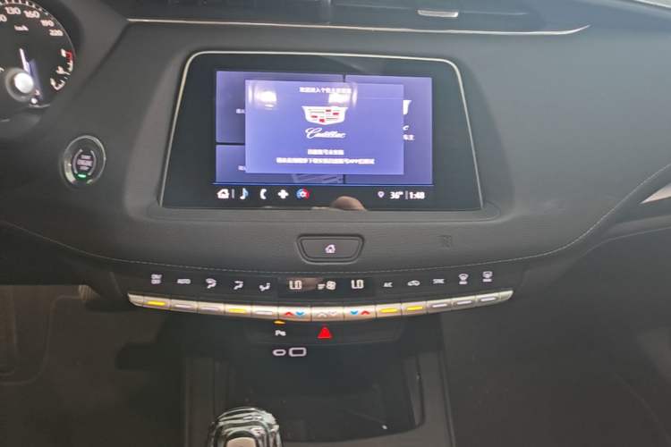 Used Cadillac XT4 2021 28T Two-Wheel Drive Tech Edition Audio And AC Panel