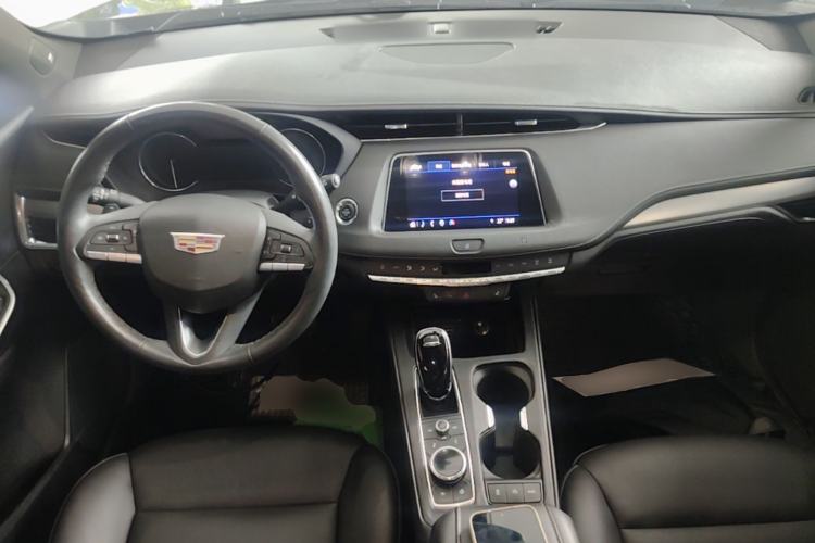 Used Cadillac XT4 2021 28T Two-Wheel Drive Leading Version Center Console