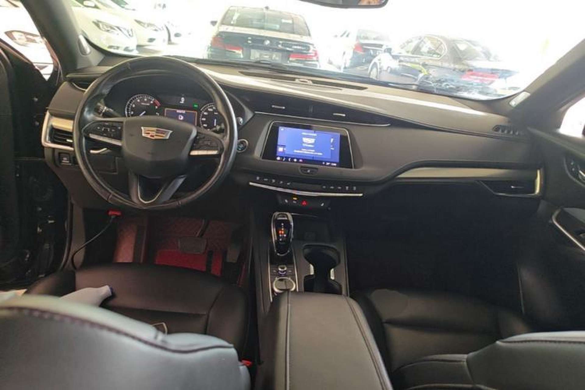 Used Cadillac XT4 2021 28T Two-Wheel Drive Leading Version Center Console