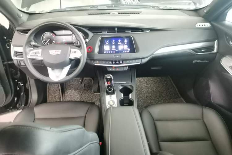 Used Cadillac XT4 2021 28T Two-Wheel Drive Leading Version Center Console
