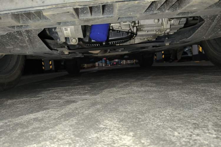 Used Cadillac XT4 2021 28T Two-Wheel Drive Luxury Version Chassis Front