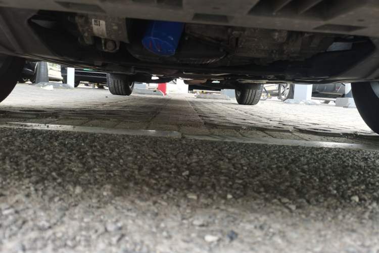 Used Cadillac XT4 2021 28T Two-Wheel Drive Leading Version Chassis Front