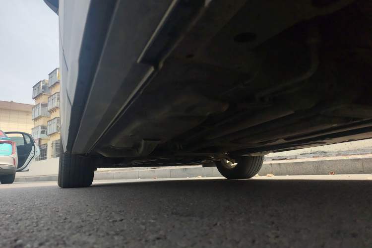 Used Cadillac XT4 2021 28T Two-Wheel Drive Tech Edition Chassis Rear Left