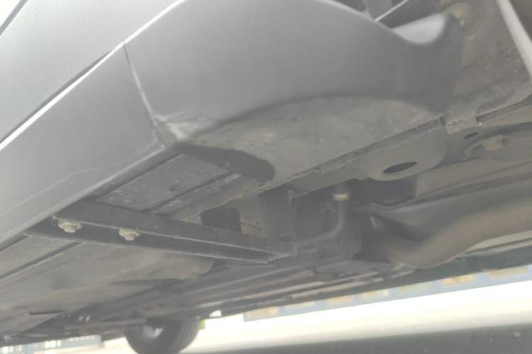 Used Cadillac XT4 2021 28T Two-Wheel Drive Luxury Version Chassis Rear Left