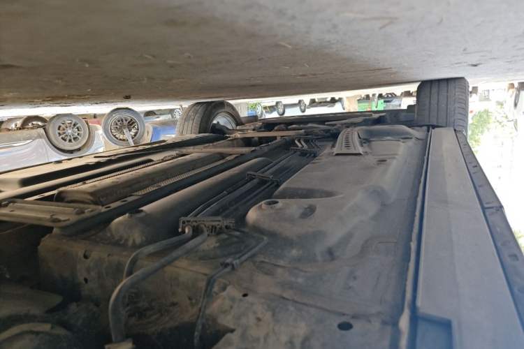 Used Cadillac XT4 2021 28T Two-Wheel Drive Tech Edition Chassis Rear Left