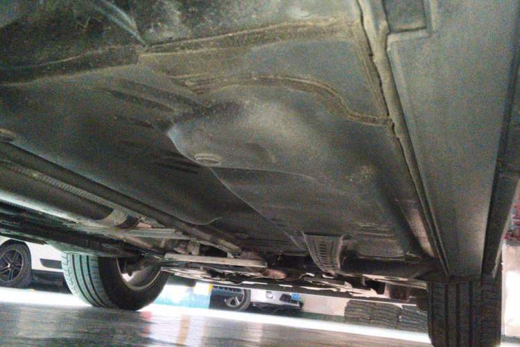 Used Cadillac XT4 2021 28T Two-Wheel Drive Tech Edition Chassis Rear Right