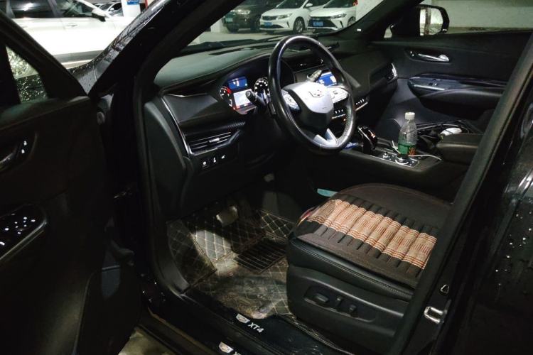 Used Cadillac XT4 2021 28T Two-Wheel Drive Tech Edition Driver Seat