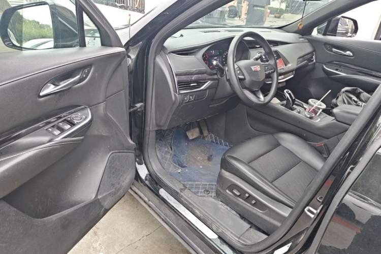 Used Cadillac XT4 2021 28T Two-Wheel Drive Tech Edition Driver Seat