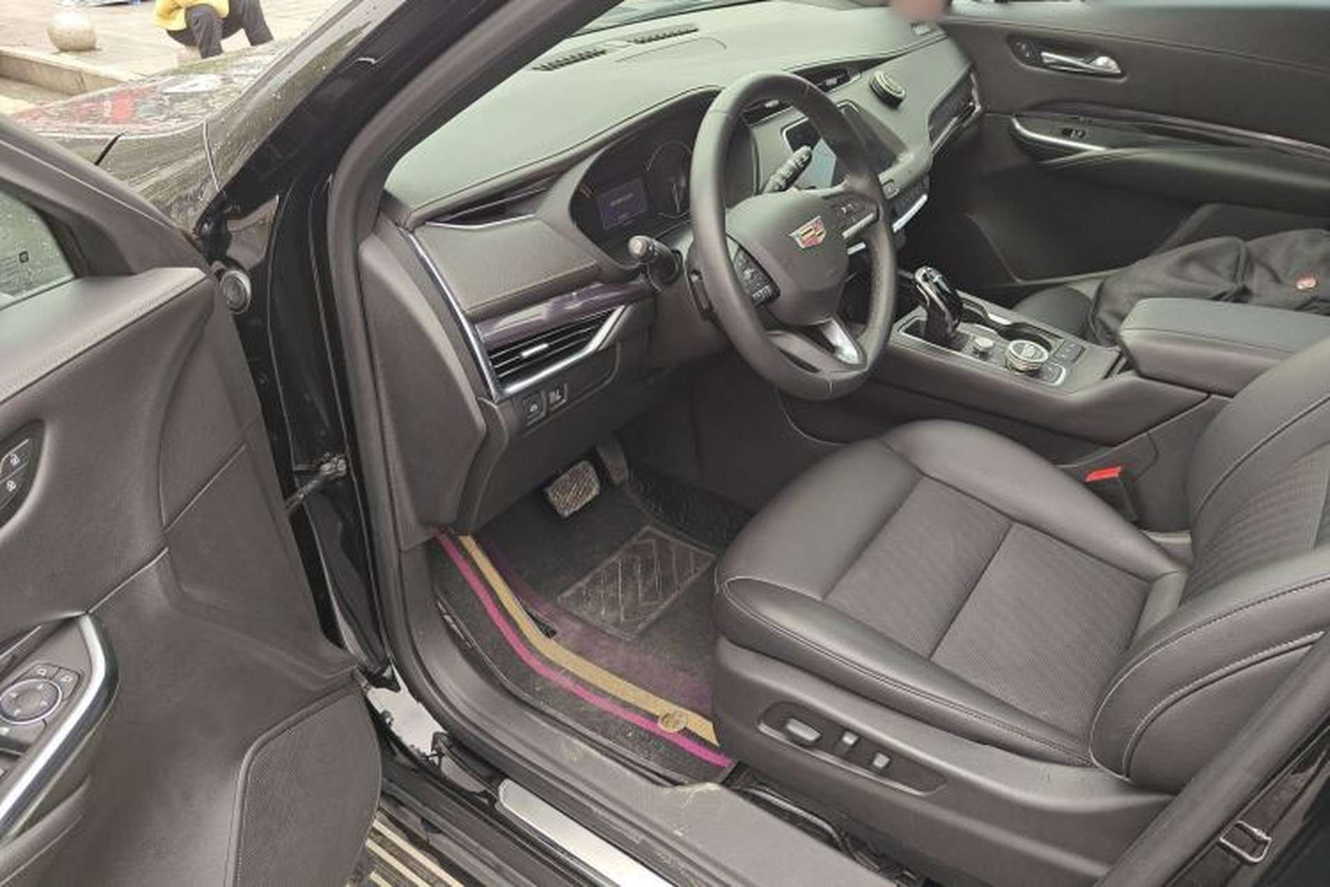Used Cadillac XT4 2021 28T Two-Wheel Drive Tech Edition Driver Seat