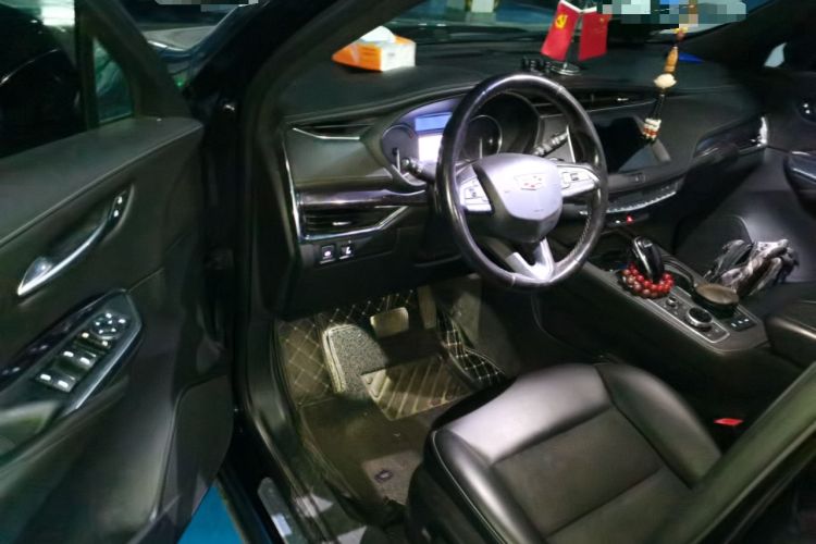 Used Cadillac XT4 2021 28T Two-Wheel Drive Tech Edition Driver Seat