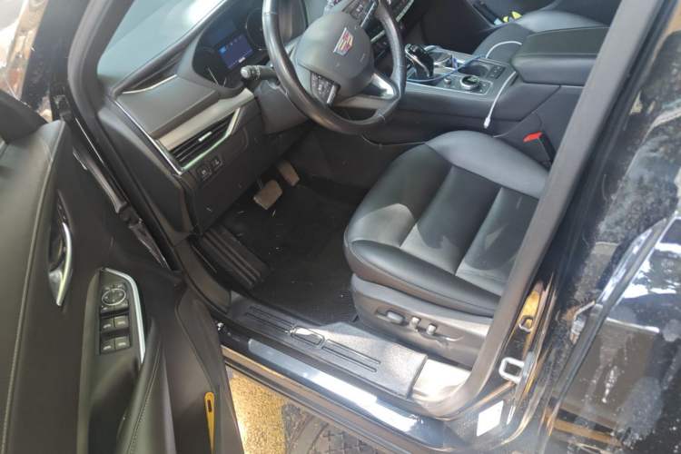 Used Cadillac XT4 2021 28T Two-Wheel Drive Leading Version Driver Seat