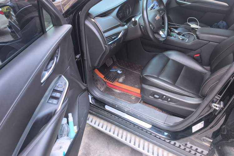 Used Cadillac XT4 2021 28T Two-Wheel Drive Leading Version Driver Seat