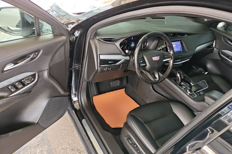 Used Cadillac XT4 2021 28T Two-Wheel Drive Leading Version Driver Seat